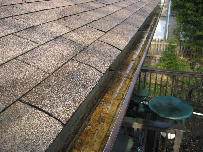 Vinyl Gutter Installation